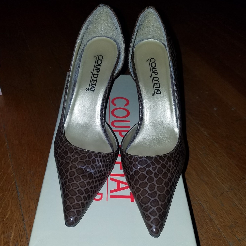 Coup D'etat pumps